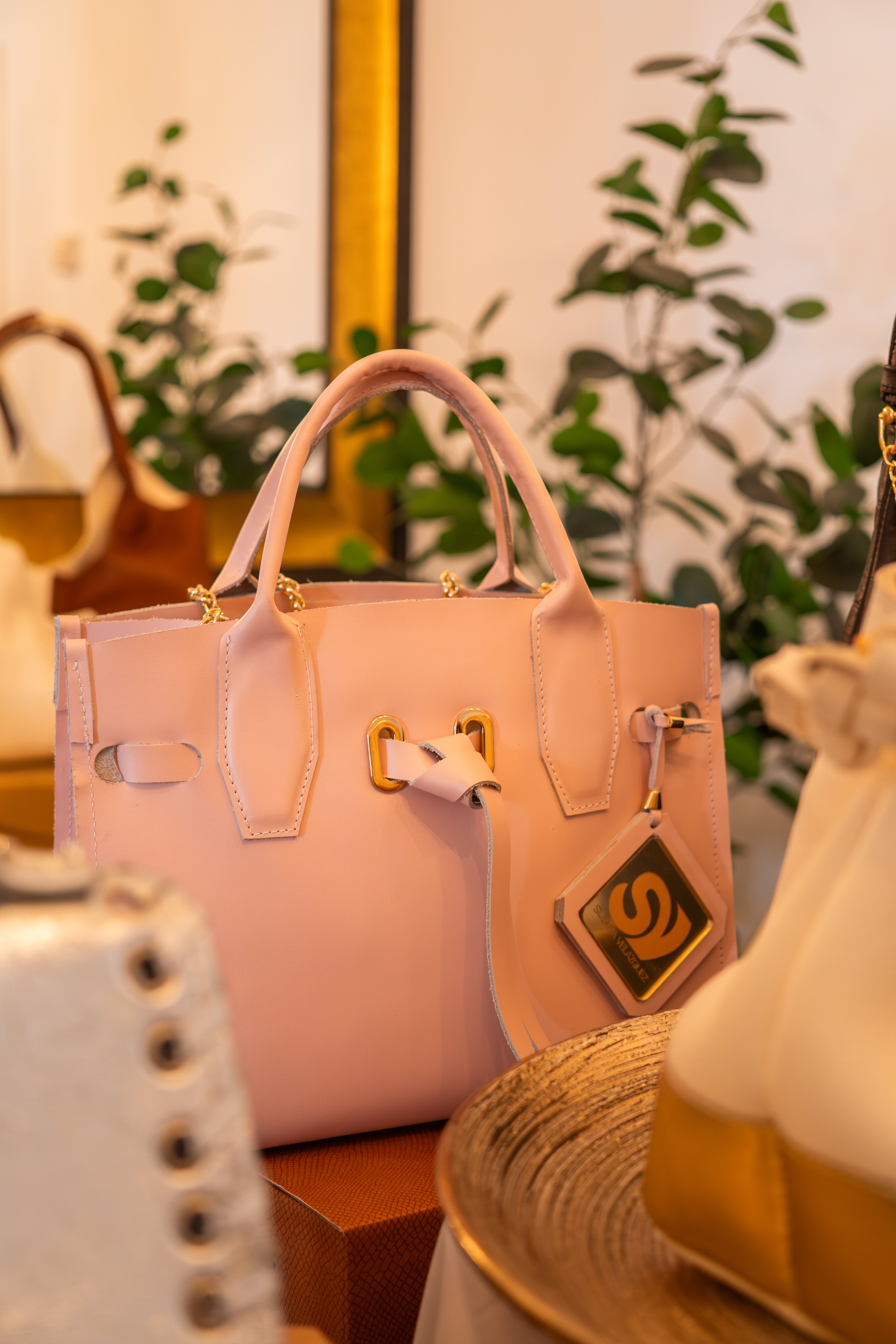 LAS SV ELEGANTES